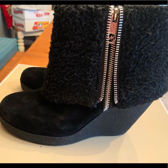 Michael Kors Brandy Bootie Black size 9 - Picture 4 of 7